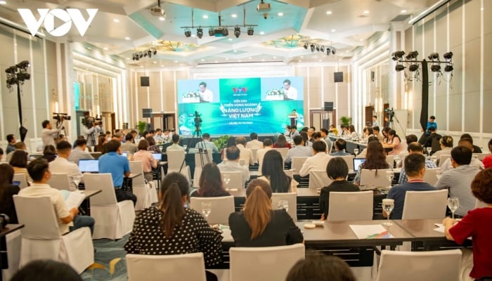 Voice of Vietnam organizes forum on development of Vietnam's energy industry