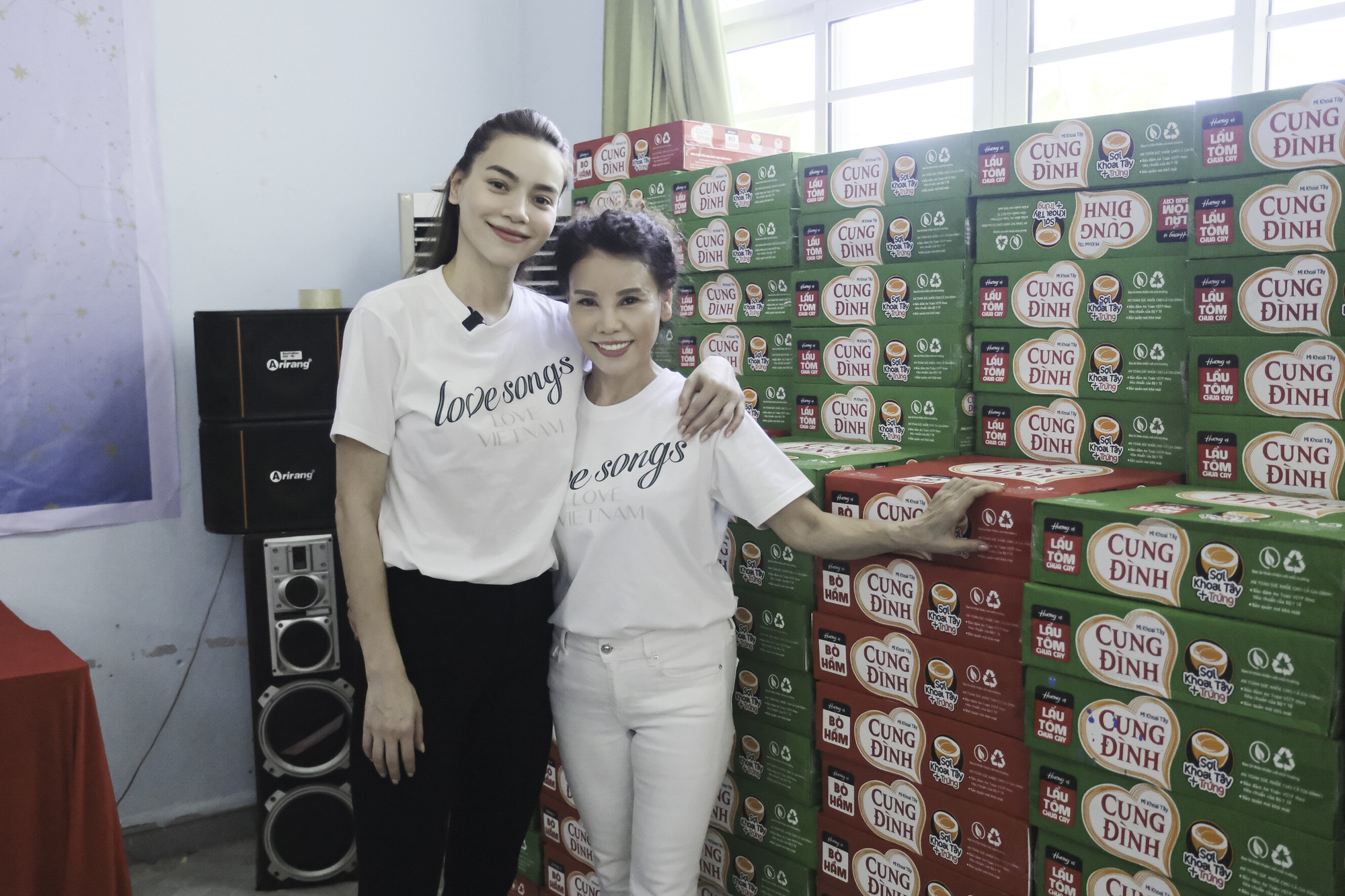 Hồ Ngọc Hà trao quỹ thiện nguyện 500 triệu đồng trước thềm liveshow 'Love Songs Đà Nẵng'   - Ảnh 13.