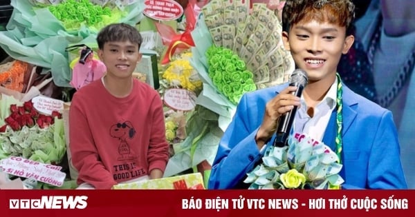 Vì sao khán giả thường tặng tiền, vàng sau mỗi show diễn cho Hồ Văn Cường?