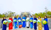 Conical hats of Nghe An 'Proud of a strip of land'