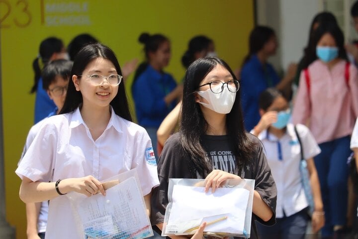 Les parents d'élèves de Hanoi proposent d'avoir 3 matières pour l'examen d'entrée en 10e année. (Illustration : N.T)