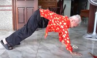 102-year-old woman still does push-ups every day, rides motorbike dozens of kilometers