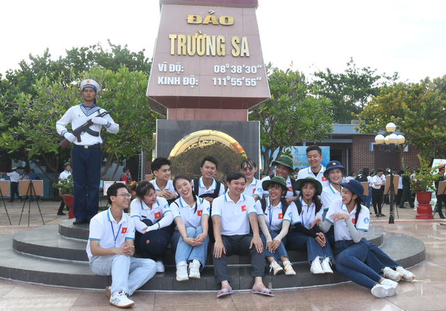 Lan tỏa hơn nữa về chủ quyền biển, đảo Tổ quốc trong sinh viên - Ảnh 1.