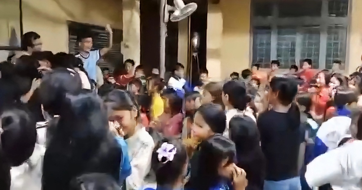 The touching story behind the clip of hundreds of students bursting into tears