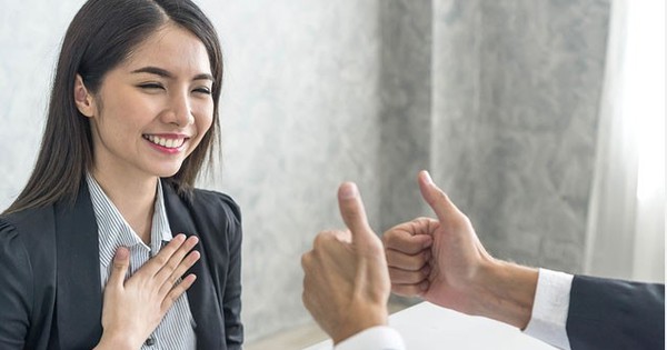 Observa la forma en que respondes cuando te elogian para saber si esa persona tiene un coeficiente emocional alto o bajo.