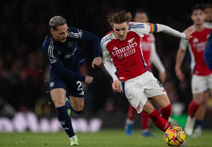 El Manchester United le puso dificultades al Arsenal en su último enfrentamiento hace un mes. (Foto: Getty Images)