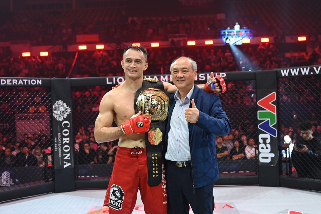 Những màn đọ tài nảy lửa trong đêm chung kết MMA Championship - 4