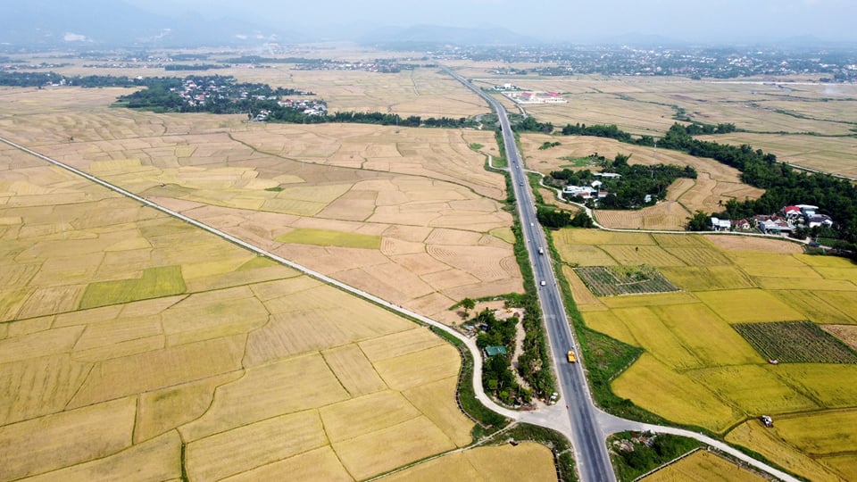 Das Joint Venture Becamex – VSIP möchte in zwei Projekte im Bezirk Dien Khanh und in der Stadt Ninh Hoa investieren. Foto: Trung Nhan