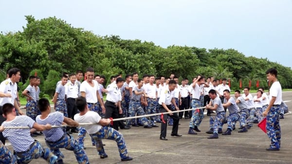 第4海軍管区設立49周年を祝う一連の行事