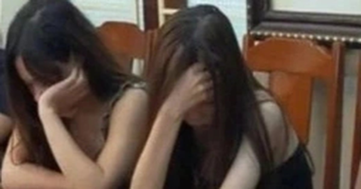 Grupo de hombres y mujeres jóvenes "festejan" con drogas en un hotel