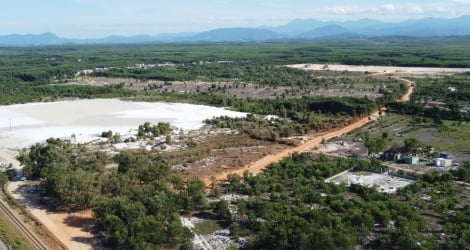 Überprüfung und Beschleunigung des Fortschritts des Industrieparkprojekts Trieu Phu