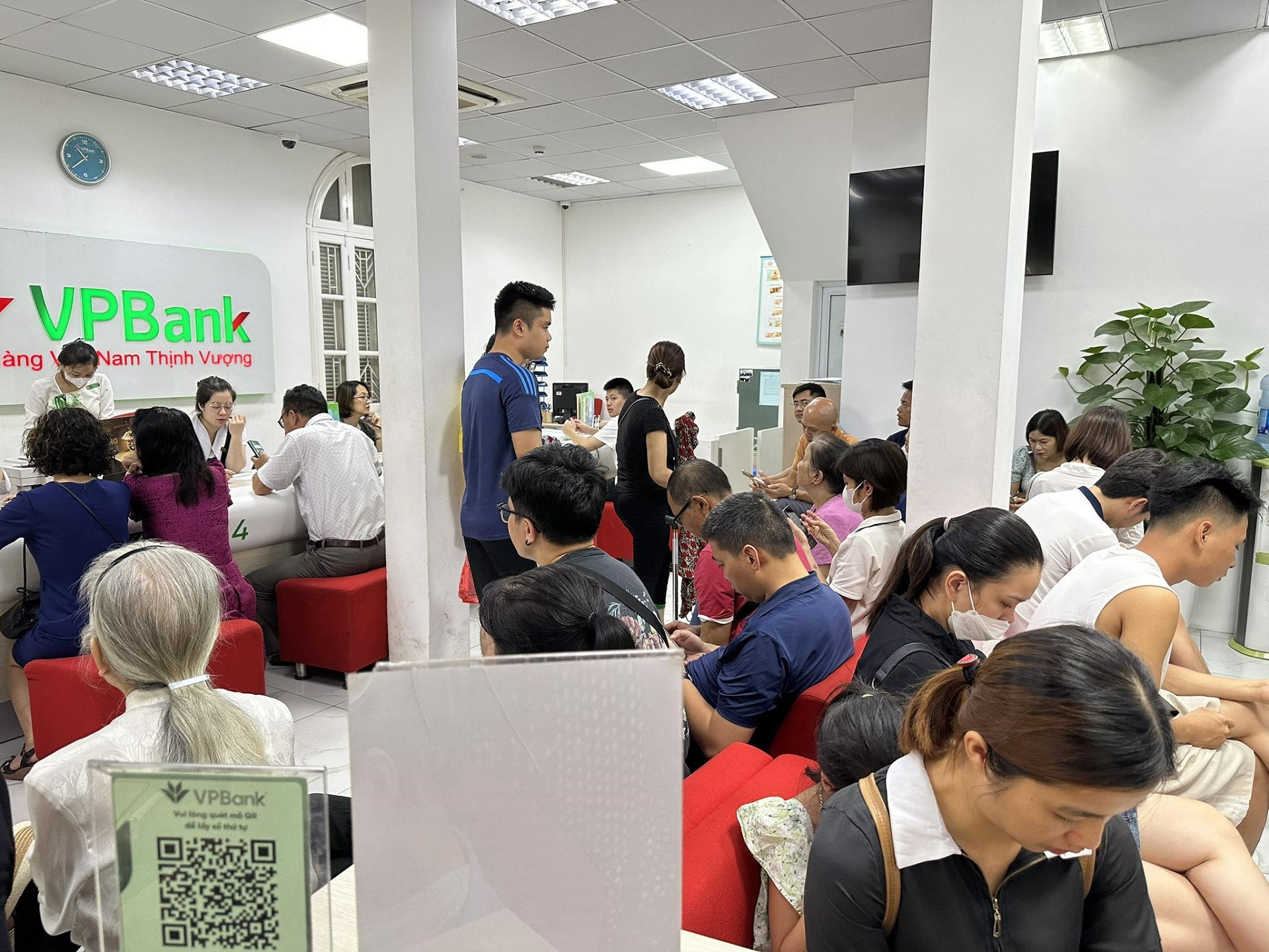 Presa Linh del Banco VP.jpg