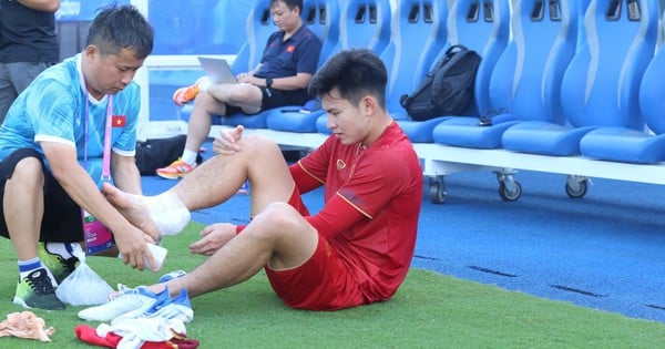 Vietnam Olympic team faces difficulties, risk of losing 2 vice-captains