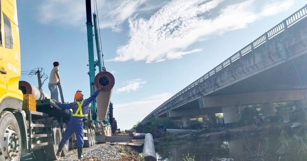 La route Cao Lanh - Lo Te attend toujours du sable pour accélérer la construction