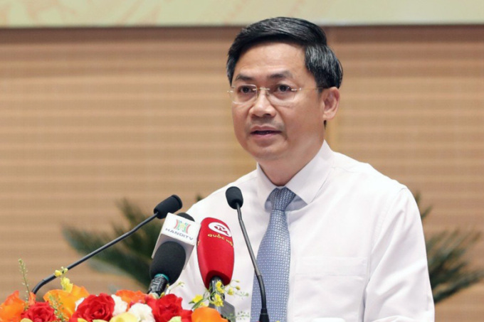 Phó chủ tịch UBND TP Hà Nội Hà Minh Hải báo cáo tại phiên họp, ngày 29/3. Ảnh: Hoàng Phong