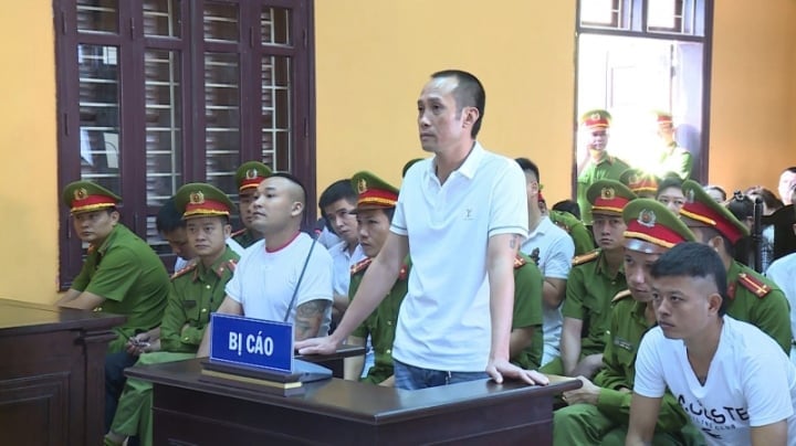 Những 'bước ngoặt đen tối' trong đời trùm giang hồ Tuấn 'thần đèn' - 1