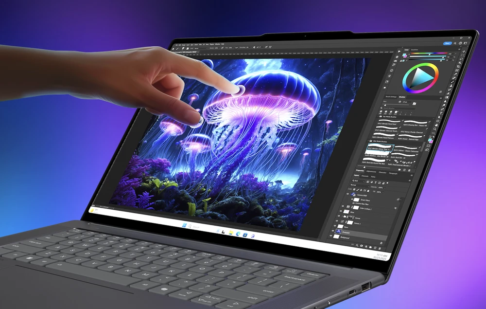 ក្រុមហ៊ុន Lenovo បើកដំណើរការកុំព្យូទ័រស៊េរី AI Yoga និង IdeaPad នៅ Innovation World 2024