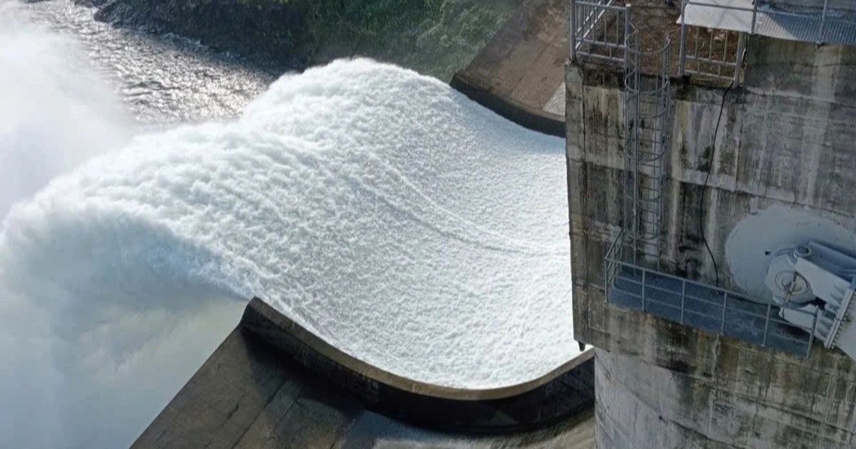 Tomorrow morning, Song Tranh 2 Hydropower Plant will release water to regulate up to 1,500m3/s.
