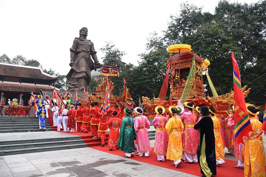 Discovering Festival Culture: Unique Features of Dong Da Mound Festival