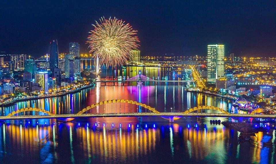 ទីក្រុង Da Nang ផ្តល់អាទិភាពលើការវិនិយោគលើគម្រោងសំខាន់ៗ និងថាមវន្តដែលមានឥទ្ធិពលផ្ទាល់លើគោលដៅអភិវឌ្ឍន៍សេដ្ឋកិច្ចសង្គម និងមានឥទ្ធិពលខ្លាំង។