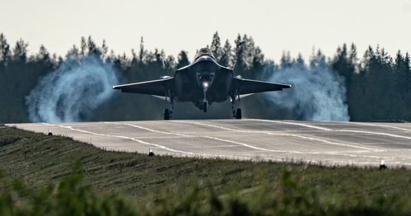 Pair of F-35 stealth fighters make "historic" landing