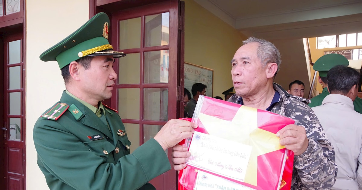 150 gifts were given in the program 'Border Guard Spring warms the hearts of seafarers'