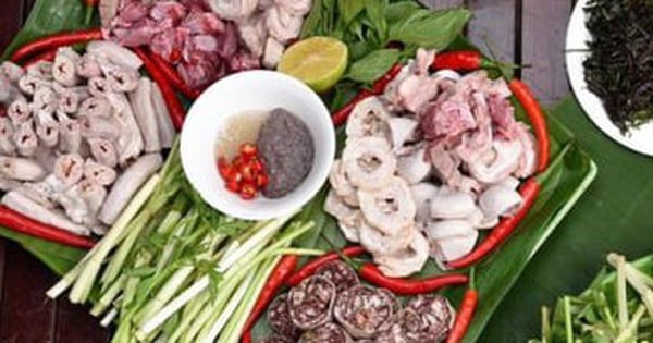 Những quán lòng lợn ngon không thể bỏ lỡ quận Đống Đa