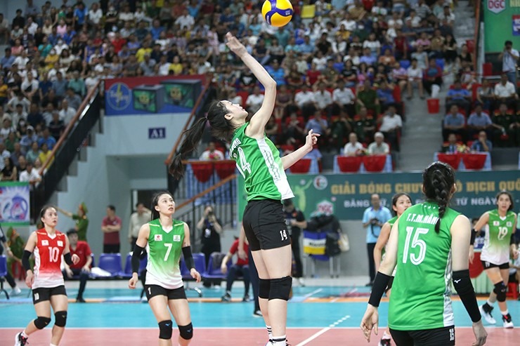 Nhan sắc hotgirl bóng chuyền 16 tuổi đang thi đấu tại giải vô địch quốc gia 2024- Ảnh 6.