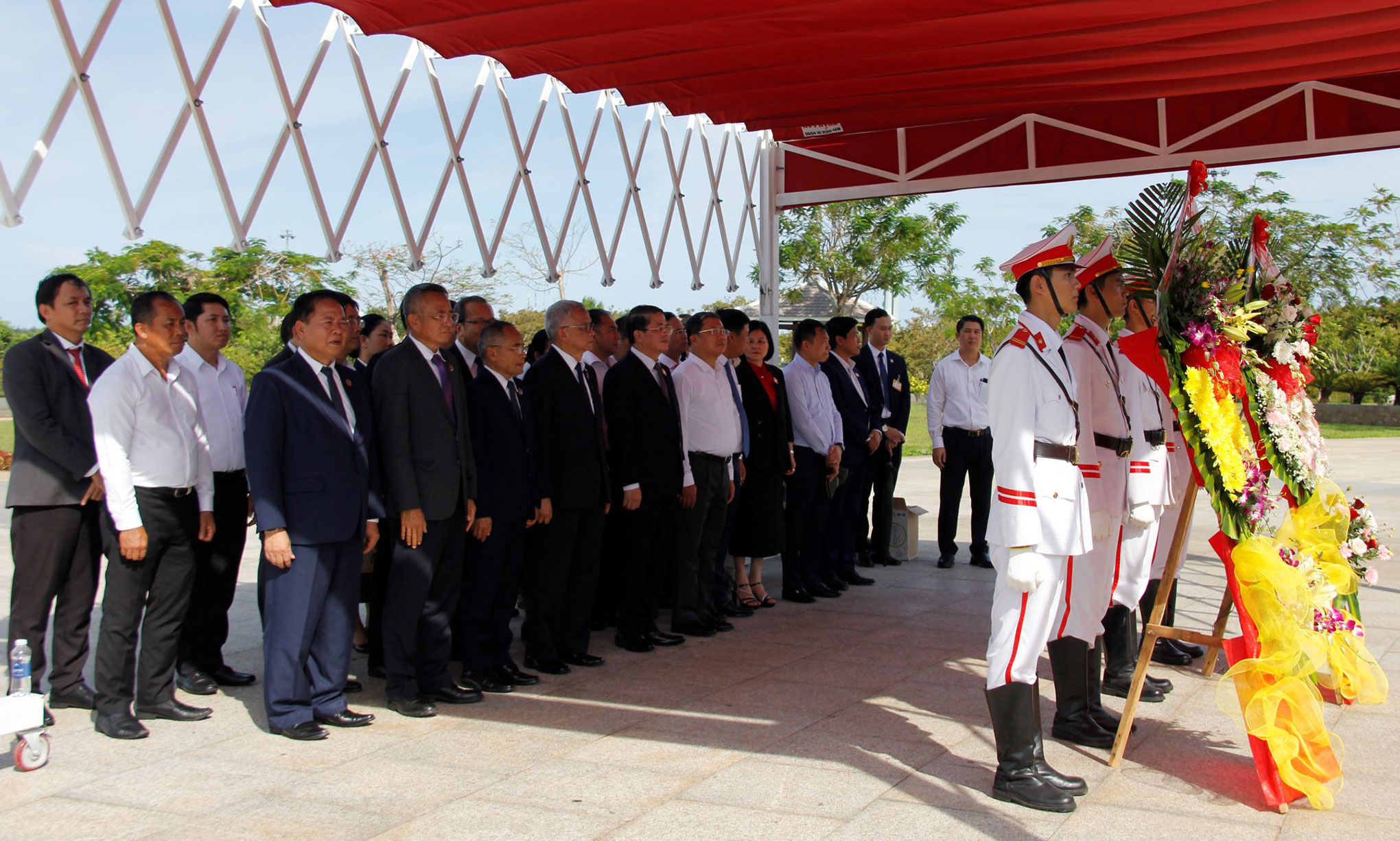 Phó Chủ tịch Quốc hội Nguyễn Đức Hải hội đàm với Phó Chủ tịch Quốc hội Lào Sommad Pholsena -0