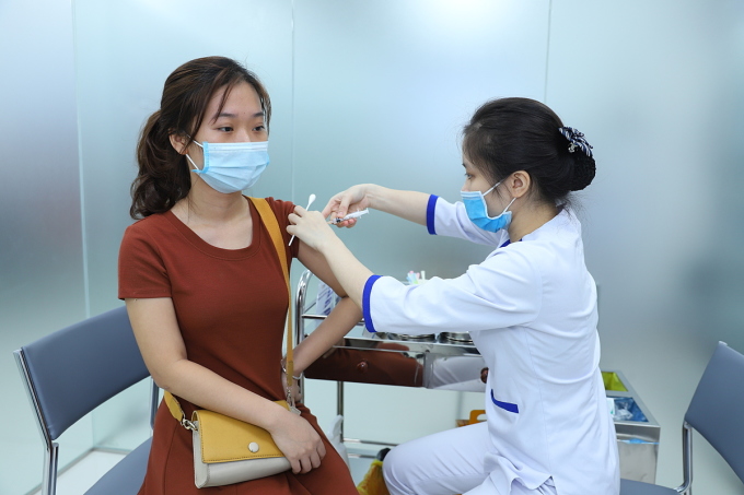 Tiêm vaccine viêm gan B trước khi mang thai là cách bảo vệ cả mẹ và bé trong thai kỳ. Ảnh: Tuyết Huỳnh