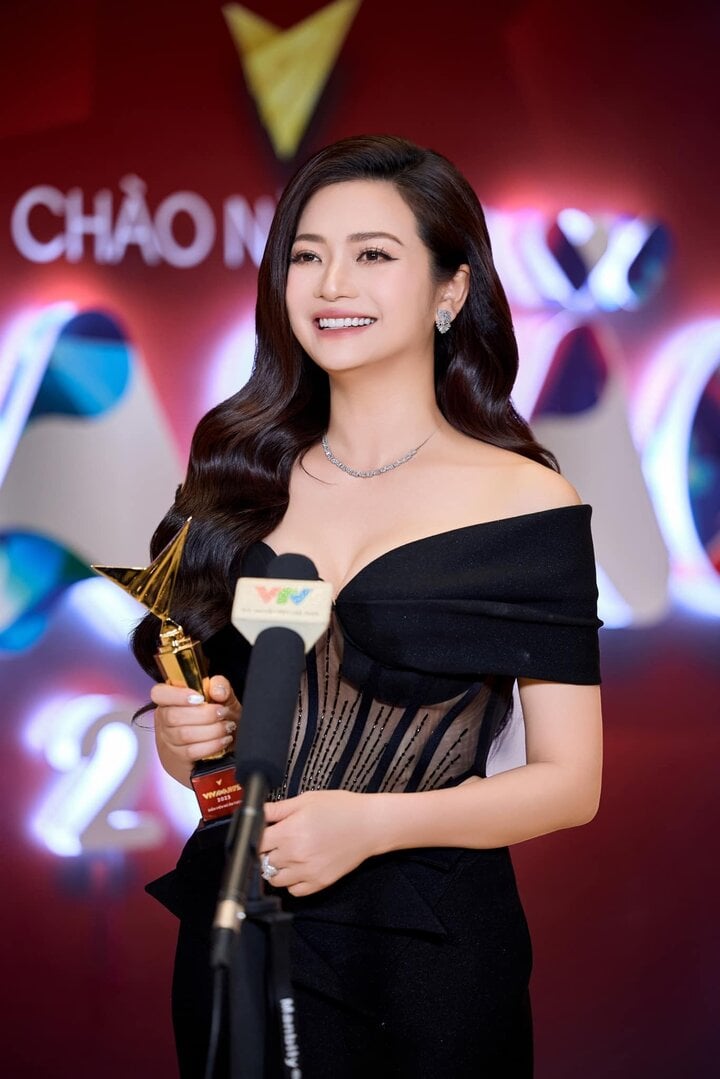 Kieu Anh won the award for Impressive Actress.