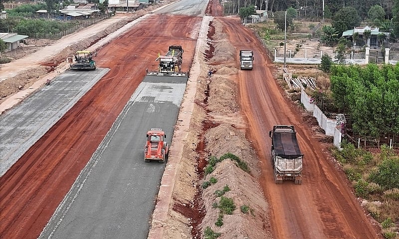 Giải quyết dứt điểm khó khăn cung ứng vật liệu xây dựng cho các dự án giao thông trọng điểm