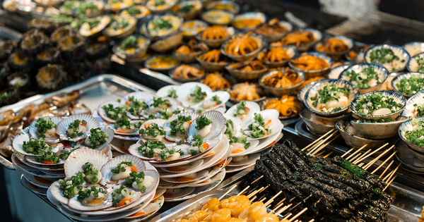 The irresistible appeal of specialties at Phu Quoc night market