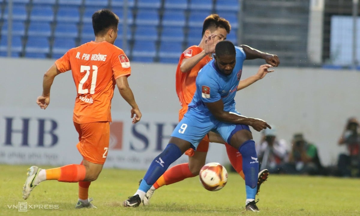 Đà Nẵng, Bình Dương níu nhau ở cuối bảng V-League