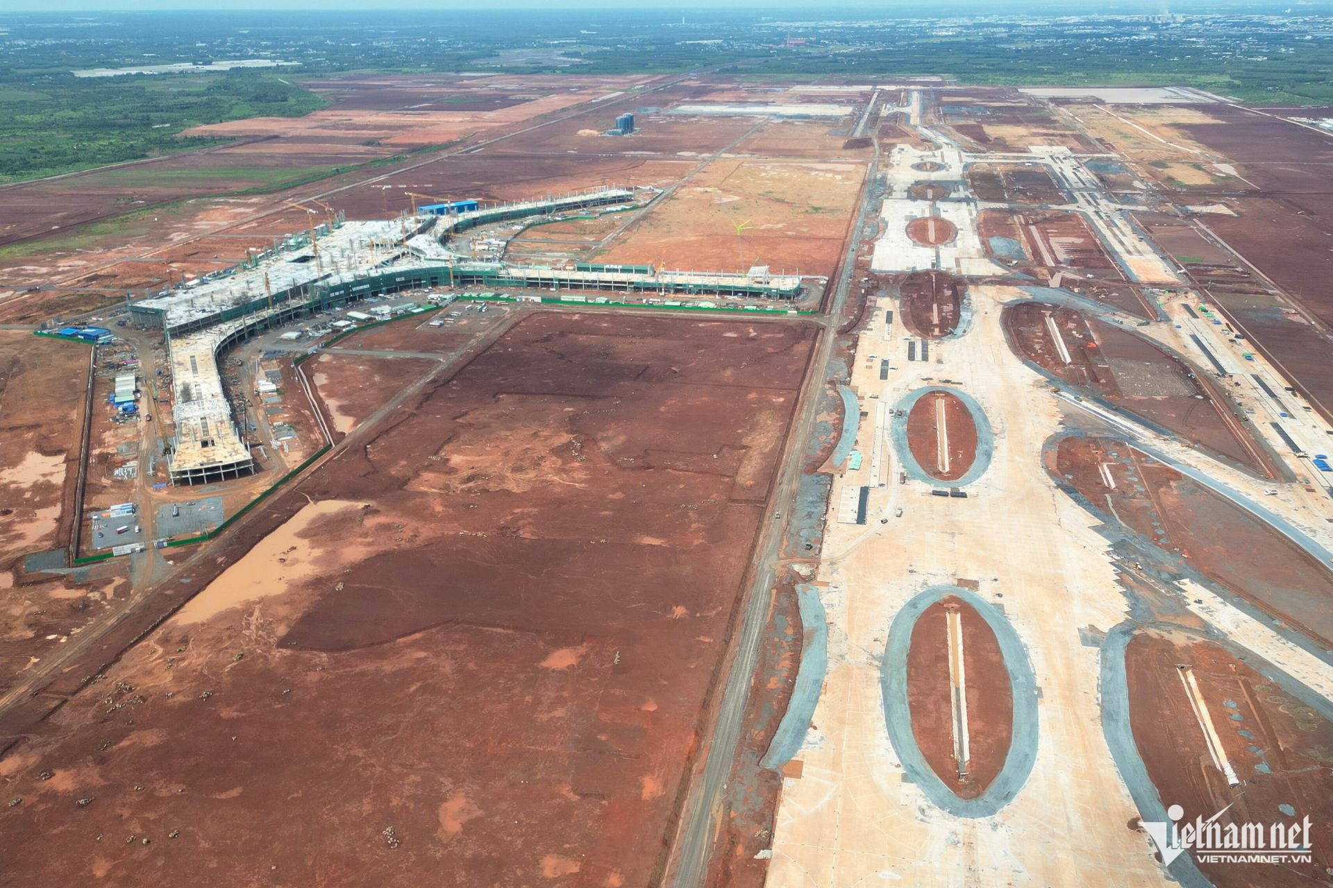 W-long thanh airport8.jpg