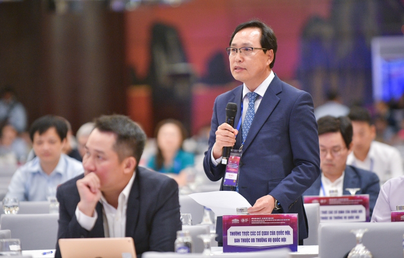 Ông Choi Joo Ho, Tổng Giám đốc Tổ hợp SamSung Việt Nam bày tỏ vinh dự khi được đại diện cho SamSung Việt Nam phát biểu tại Diễn đàn ý nghĩa này