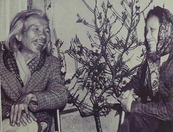 Musician Van Cao and his wife, taken in 1975