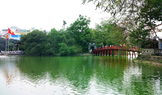 Lac Hoan Kiem et structures voisines. Photo : Giang Huy