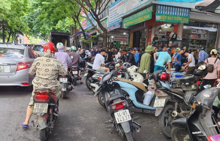 ชีวิตประชาชนได้รับผลกระทบเพราะไฟฟ้าดับ จังหวัดกวางนิญสั่งแก้ปัญหา - 2