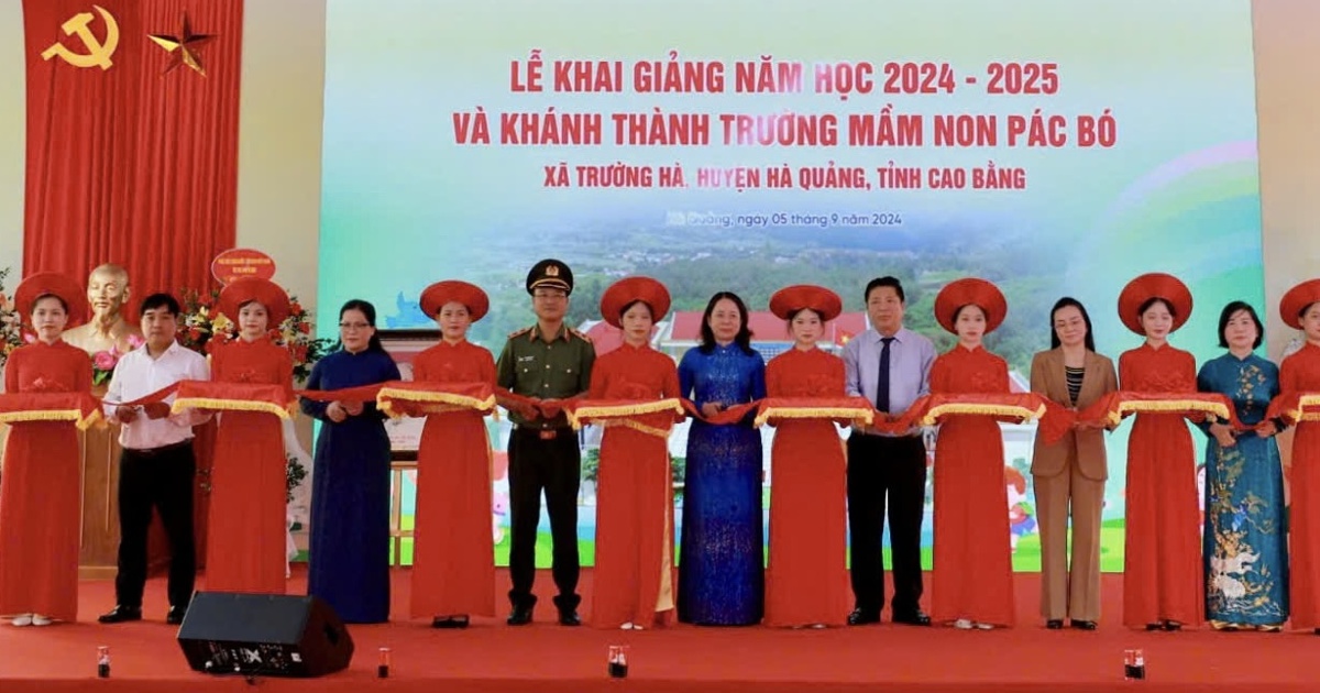 Vizepräsidentin Vo Thi Anh Xuan nimmt an der Eröffnungszeremonie in Cao Bang teil