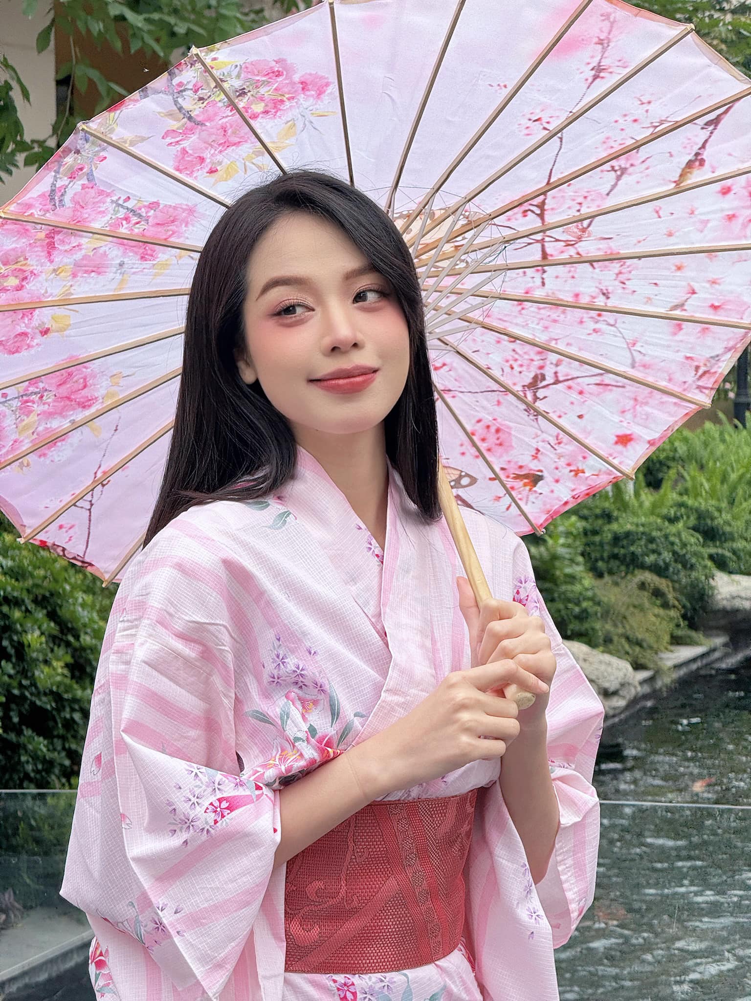 Nhan sắc xinh đẹp đầy mê hoặc của mỹ nhân Đà Nẵng cao 1,76m sẽ đi thi Miss International 2024- Ảnh 2.