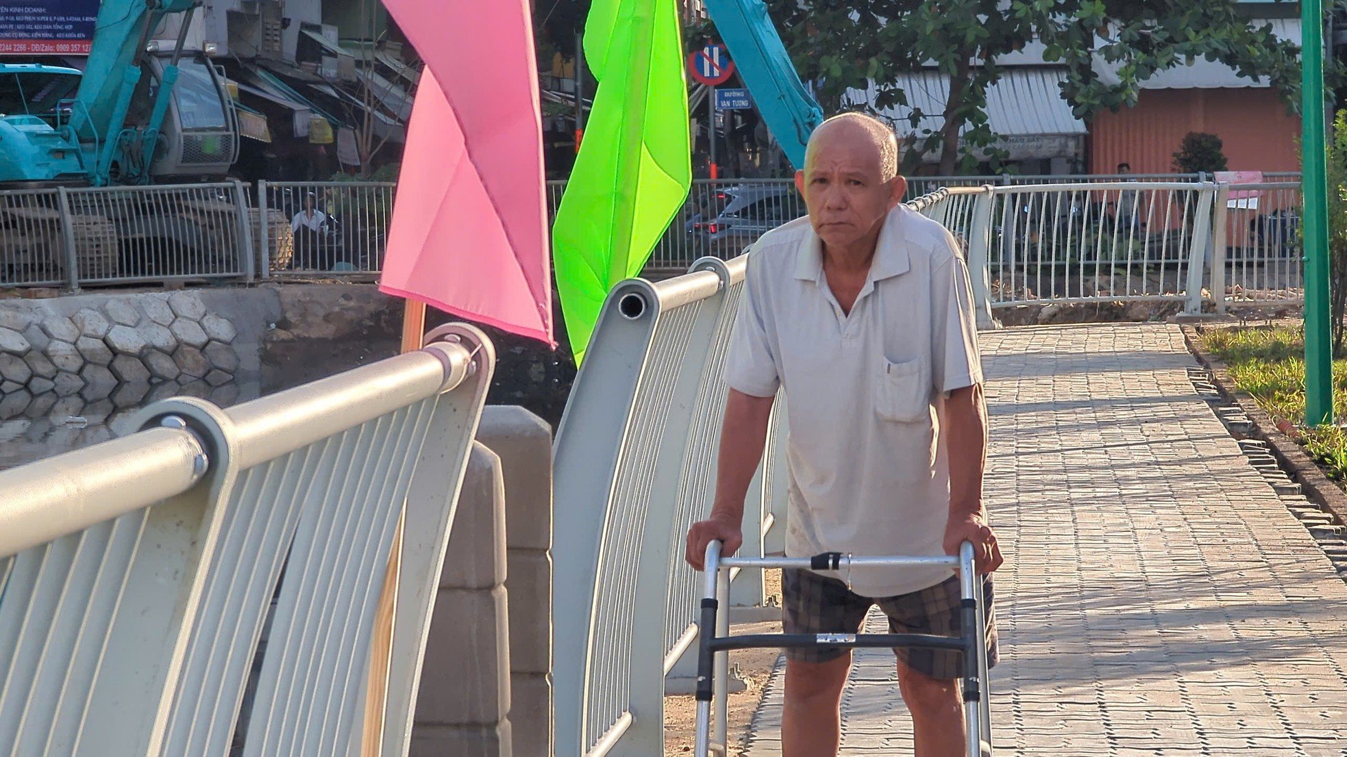 La gente está contenta porque el canal más contaminado de Ho Chi Minh se ha 'transformado' foto 5