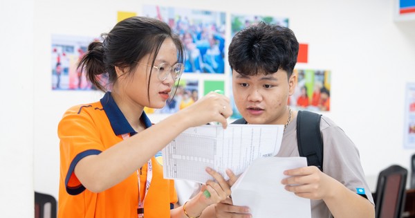 Two more universities in Ho Chi Minh City announce enrollment plans and 'huge' scholarships for students