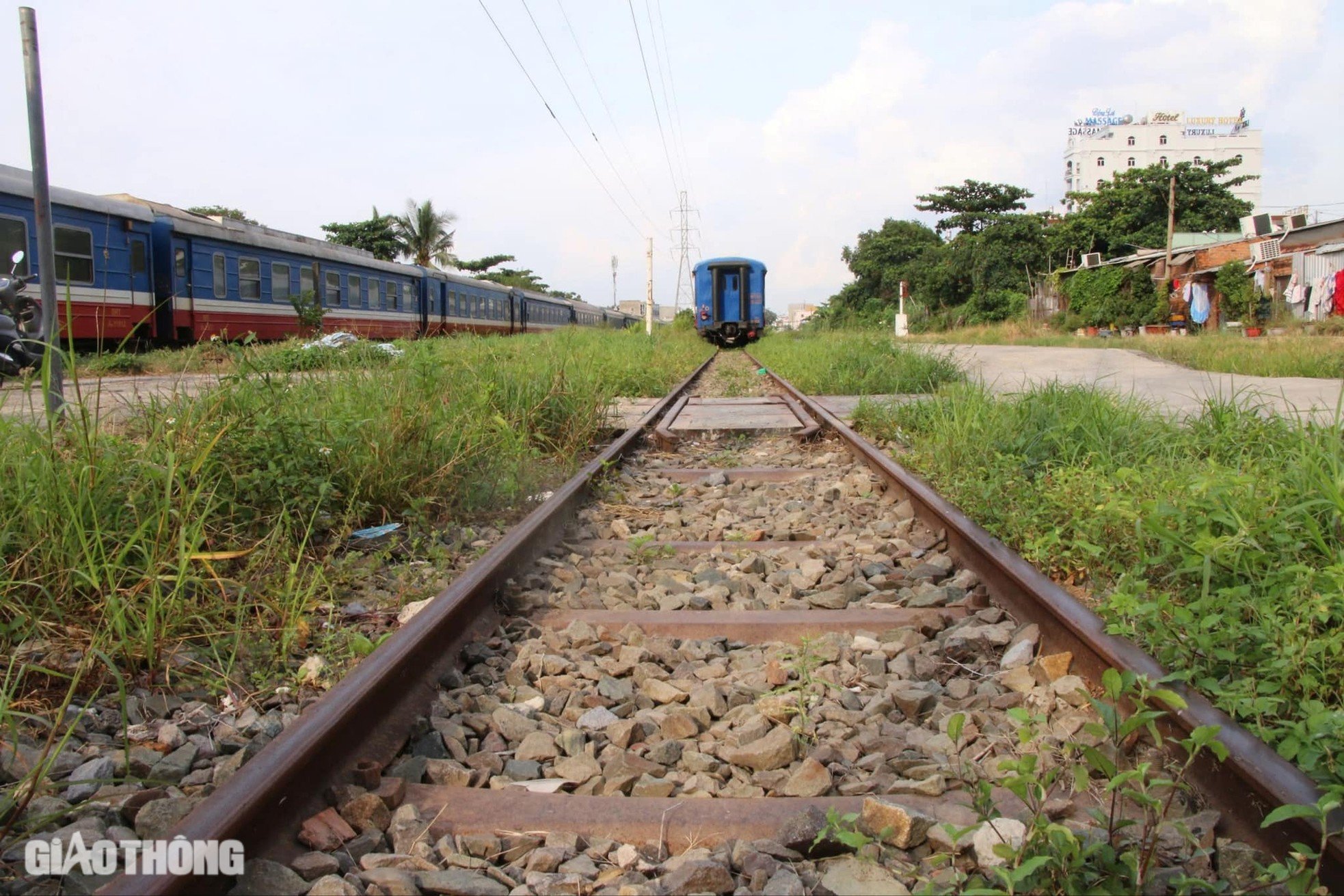 Cận cảnh ga Bình Triệu 'treo' hơn 20 năm đang điều chỉnh thành ga metro ảnh 11