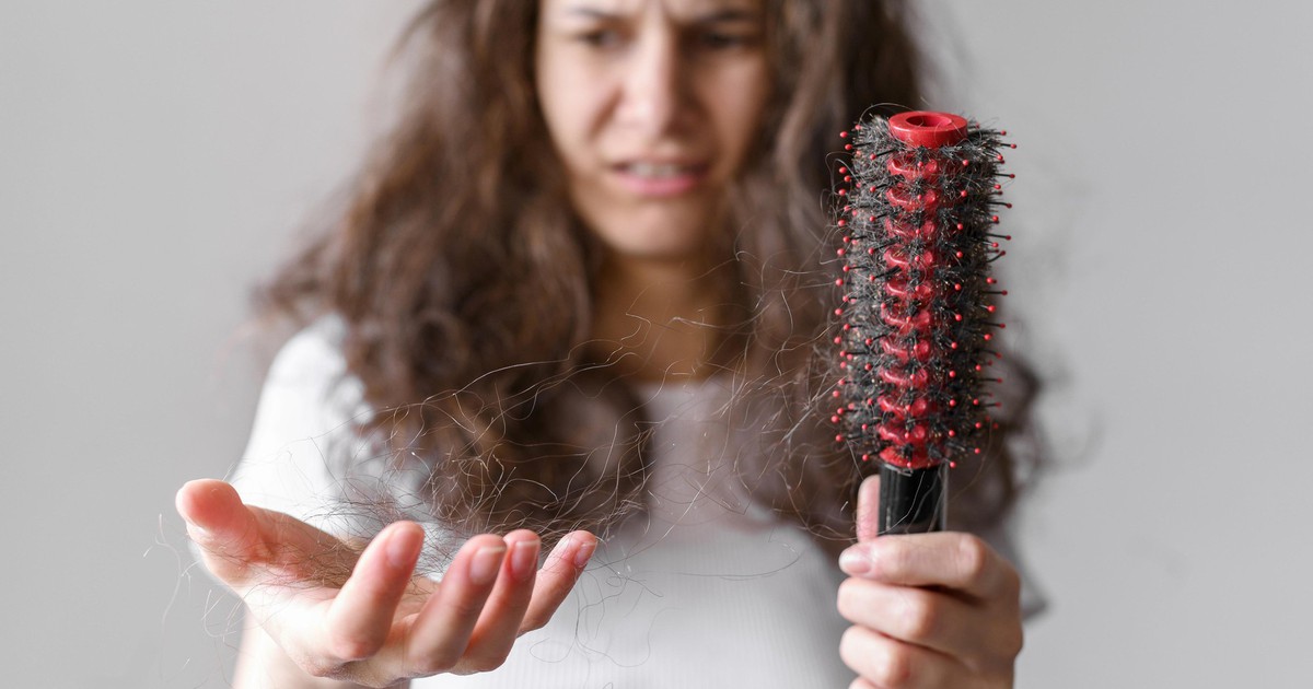 3 versteckte Krankheiten mit Warnsignalen für Haarausfall