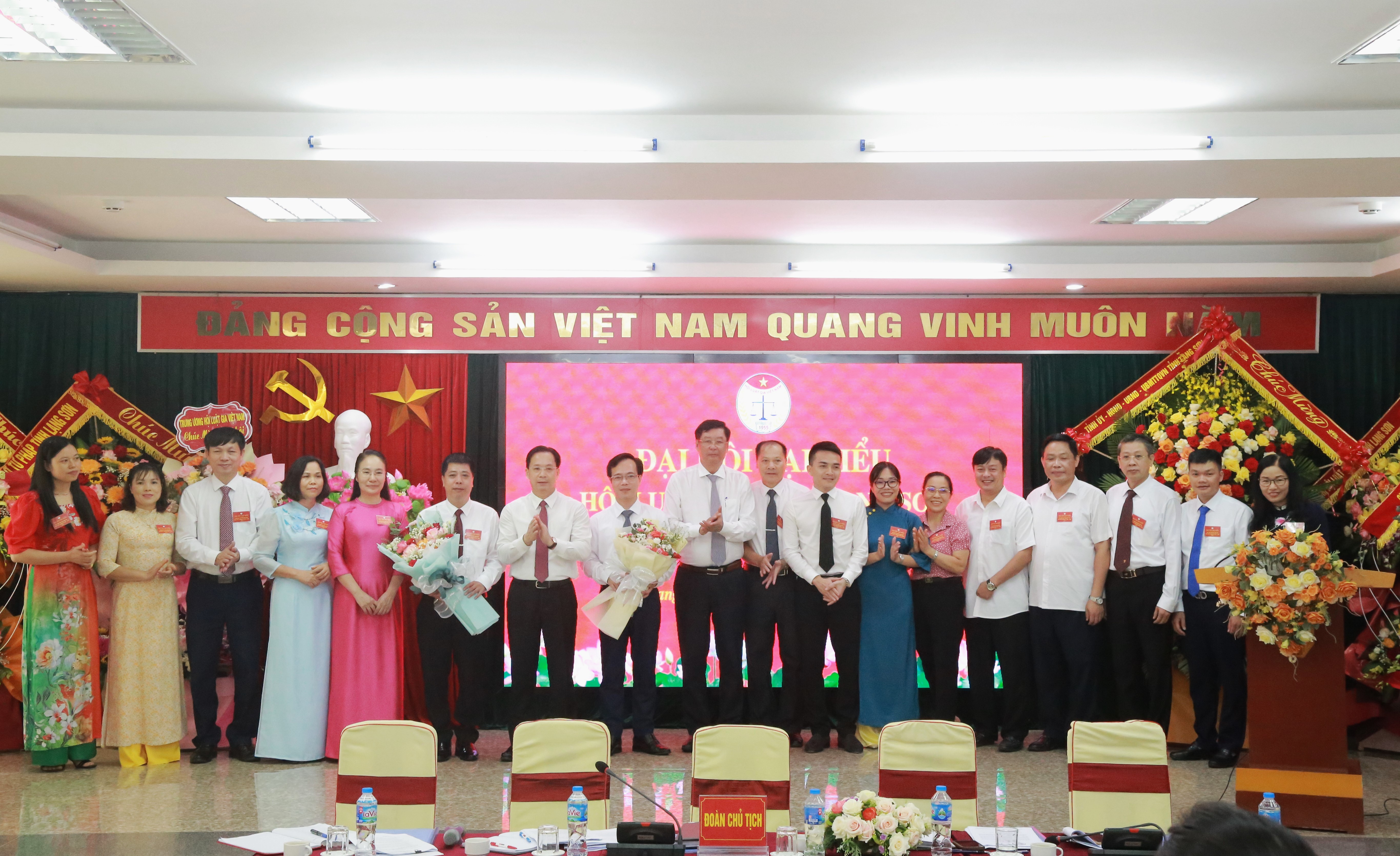 Tiêu điểm - Hội Luật gia tỉnh Lạng Sơn tổ chức thành công Đại hội đại biểu lần thứ VI (Hình 6).