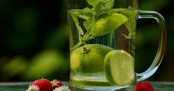 When is the best time to drink lemon water?