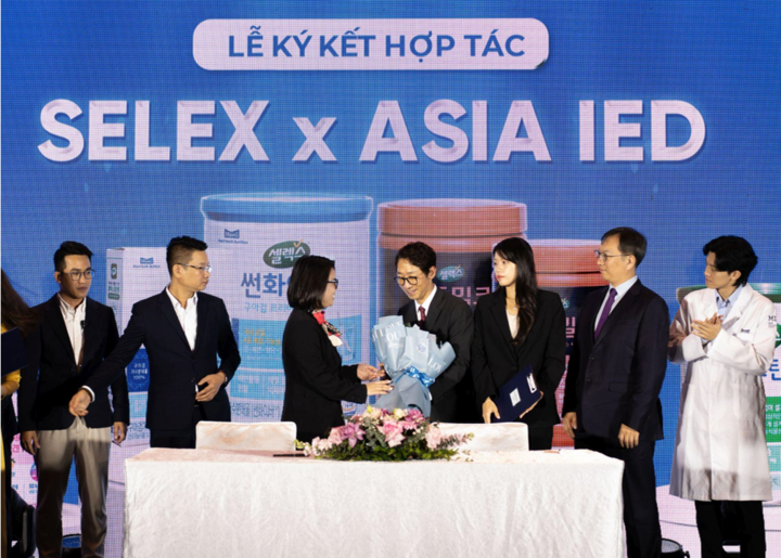 12月11日、ホテルにて韓国ブランドのSelex Maeilとアジア企業との協力調印式が行われた。