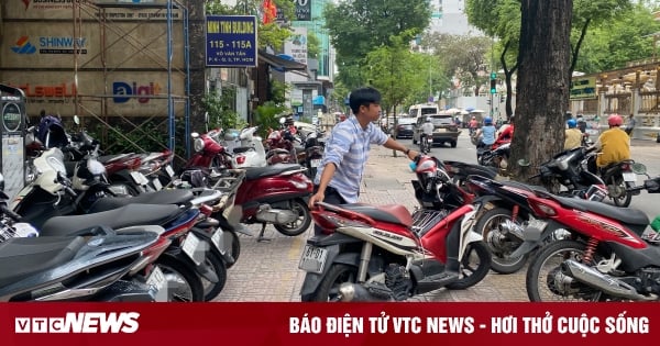 Ho Chi Minh City will collect sidewalk usage fees from January 1, 2024.