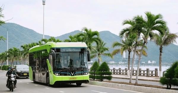 Nha Trang verfügt über eine Elektrobuslinie, mit der Touristen die Küstenstadt erkunden können.